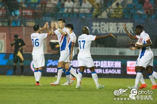 久久亚洲综合伊人