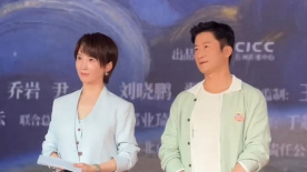 性女公司跪着伺候被调教